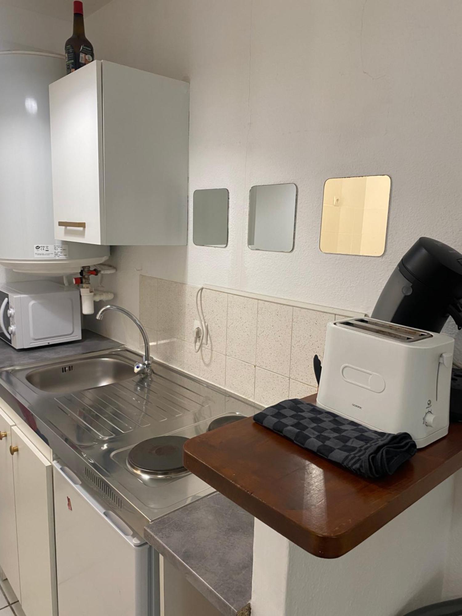 Studio A 5 Mn A Pied De La Gare Saint-Roch Montpellier Buitenkant foto